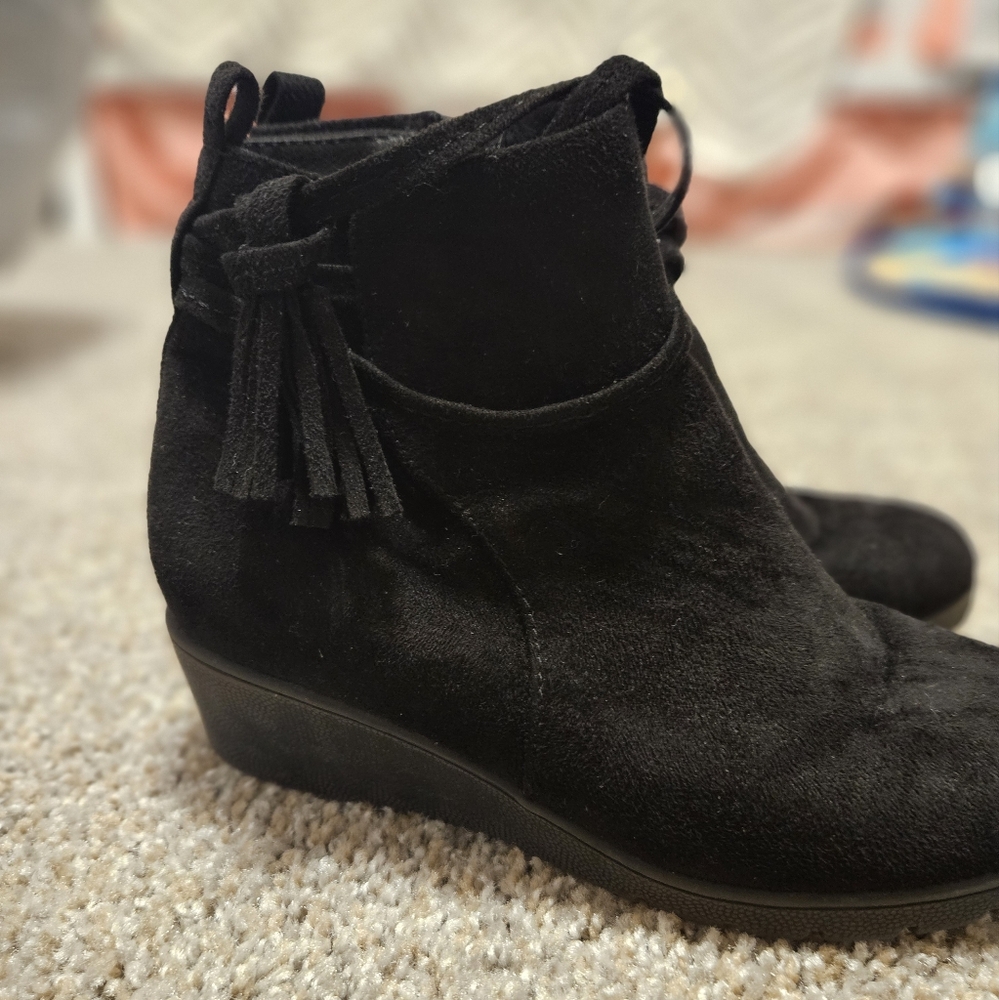 Cupcake & Cashmere black girl's boots